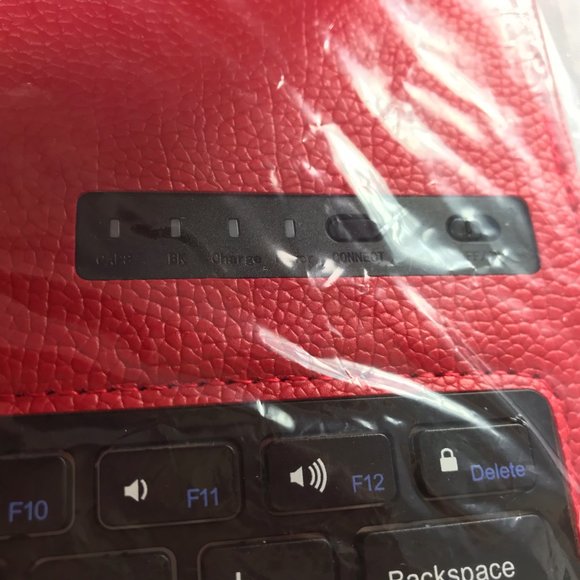 iPad Pro 12.9" Case w/ Magnetic Keyboard. Red. PU Leather (Polyurethane) NEW - Picture 7 of 14